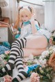 Bambi 밤비, [DJAWA] Alice in Glasses (Alice in Wonderland)